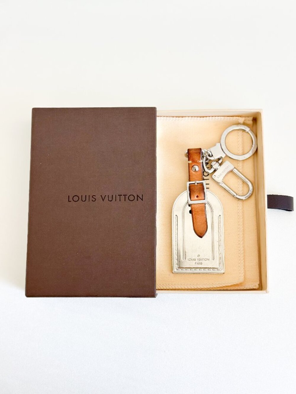 Rare Louis Vuitton Silver Luggage Tag Key Holder